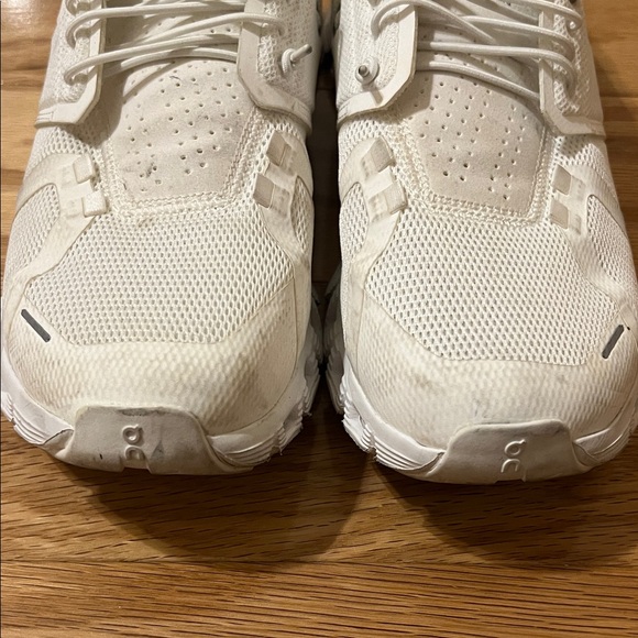 On Cloud white shoes. In great condition. - Picture 13 of 17